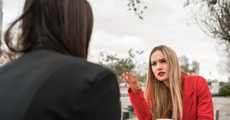 15 Open Signs Your Friend Doesn't Value You Anymore