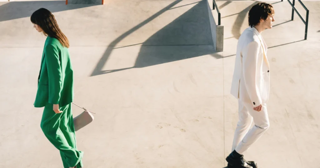 A Proven List of 5 Shocking Things to Do When a Man Pulls Away — Backed by Male Psychology